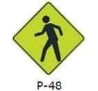 La siguiente señal (P-48), indica: 
a) Vía es de uso exclusivo de los peatones. 
b) Zona con presencia de peatones. 
c) Ubicación de un cruce escolar. 
d) Ninguna de las alternativas es correcta.