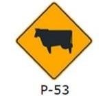 La siguiente señal (P-53), indica: 
a) Proximidad a un establo. 
b) Proximidad a zona agrícola. 
c) Animales en la vía. 
d) Ninguna de las alternativas es correcta.