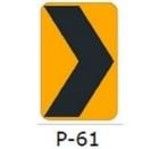 La siguiente señal (P-61), muestra: 
a) Flechas retroreflectivas que indican peligro. 
b) Delineadores de curva, que guían al conductor. 
c) Advertencia al conductor sobre la proximidad de un puente. 
d) Ninguna de las alternativas es correcta.