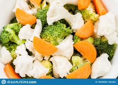 A ______ salad with broccoli and cauliflower.