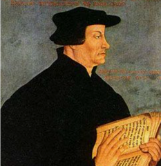 Uno de los mayores aportes de Martin Lutero fue la traducción de la Biblia al alemán ya que a lo largo de su vida, Martin trabajó en la traducción de la Biblia al alemán, lo que ayudó a difundir la fe protestante y a estandarizar el idioma a...