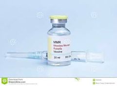 Nombre Genérico: Triple Viral MMR o SPR.
Nombre Comercial: MMR II, TRIMOVAX.
Tipo de Vacuna, compuestos y ¿Contra qué enfermedades protege?: Es una vacuna con virus vivos atenuados de sarampión y parotiditis, preparados en cultivos celulares d...