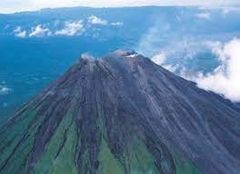 ¿Qué tipo de volcán es este? ¿cuáles son sus características?