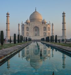 India, 1580-1649 Fue el principal arquitecto del Taj Mahal en Agra, India. Si bien no hay registros de sus obras, era considerado un constructor de maravillas del mundo y se lo reconocía como “una lágrima en la cara de la eternidad”.