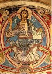 Oval o marc en forma d'ametlla que envolta la figura de Crist o de la Verge en Majestat. Característic de l'art romànic.