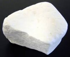 -Silicate
-Crystals usually are smaller than mm-scale to microscopic
-Crystals occur in white, chalky masses
-Earthy odor when damp
-H=2.3, G=2.6