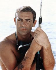 SC Sean Connery holding a scuba gun