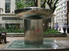 Who was the sculptor of the water feature 

"Argosy" at Lloyd's Register of Shipping ?