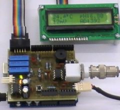 A pH meter shield for a combined glass electrode pH sensor.   PCB: Creative Commons 3.0.  Source code: GPLv2.