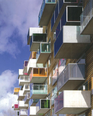 MVRDV (Maas, van Rijs, de Vries)
WoZoCo’s Apartments
Amsterdam, The Netherlands
1997