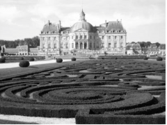 At the château of Vaux-le-Vicomte, their collaboration marked the beginning of the "Louis XIV style" combining architecture, interior design and landscape design.
 
Name the architect, the landscape architect, and the painter-decorator (in this o...