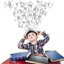 Los disléxicos son niños y niñas inteligentes que sólo presentan dificultades en tareas relacionadas con la lectura y la escritura.