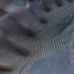 HiRISE photo: Dunes in the Noachis Terra region of Mars