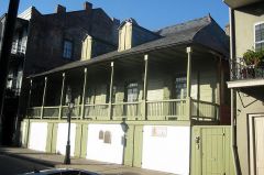 The House
 of Jean Pascal ("Madame John's Legacy").  Many researchersinsist this 
is the oldest building in the Mississippi Valley.  Defenders of the 
present building's antiquity think it was erected in 1726.  The current 
owner, the Lo...