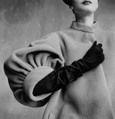 Cristobal Balenciaga 

Began in Spain but moved to Paris in 1930's.