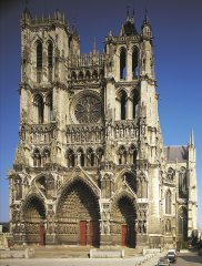 ROBERT DE LUZARCHES, THOMAS DE CORMONT, and RENAUD DE CORMONT, west facade of Amiens Cathedral, Amiens, France, begun 1220.