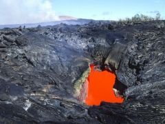 
underground magma pool specific to volcanoes