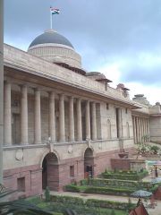   Rashtrapati Bhavan1912-29
New Delhi 
Edwin Lutyens 
International Classicism 
Indian building by English architect.   
