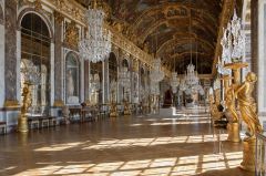 

Ex: Jules Hardouin-Mansart & Charles Le Brun's "Galerie des Glaces (Hall of Mirrors)"