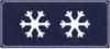 Il pannello integrativo raffigurato indica, su strade coperte di neve, il pericolo di formazione di ghiaccio