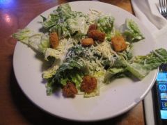 *Romaine lettuce tossed with our made in house Caesar dressing and 5 made in house croutons.
*Garnish:
Caesar dressing
Parmesan cheese
*Served in a Frozen/chilled small bowl.