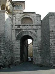Porta Augusta