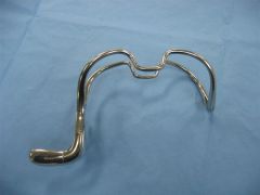 Jennings Mouth Gag
Category: Retracting/Viewing
Usage: used to hold the mouth open when working in the oral cavity; force the mouth open when it cannot open naturally