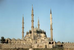 #84
Mosque of Selim II
- Edirne, Turkey/ Sinan (architect)
- 1568-1575
 
Content:
- islamic
- domes, flying butresses
- four minerettes
- clustered columns
- lights hung from wires
- mathematical and geometric patterns