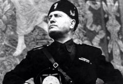 Who were the Italian paramilitary groups that belonged to the National Fascist Party?