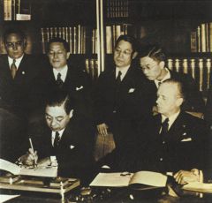 What treaty was signed by Japan and Germany against Communist countries?