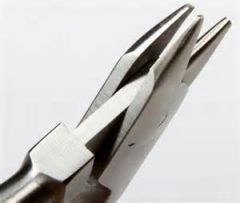 Three- prong pliers