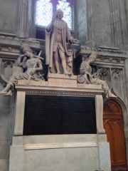 Who sculpted the memorial to William Beckford?

What is it made of?

When was it unveiled?