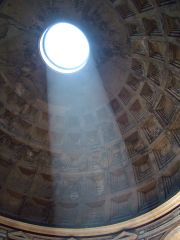 In Roman architecture, a circular opening. Usually found as windows or at the apex of a dome. When at the top of a dome, it is open to the sky. 