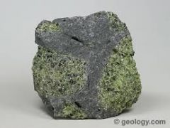 (Mg, Fe)2SiO4
- usually in granular masses
- pale to dark green