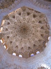 alhambra palace (hall of the two sisters)