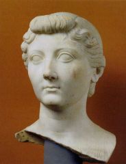 Portrait of Livia, 25 ce, Early Empire,eternal youthfulness, perfect appearance are very similar to greek goddesses
all her portraits had the newest styles, but she looks just as young