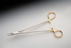 Intracardiac needle holder
