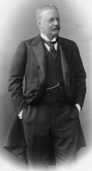 Count Bulow was successful in directing political affairs 1900-1909
