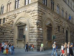 Palazzo medici, 1445 -1460. 
 Michelozzo di Bartolomeo

 for Cosimo de' Medici, head of the Medici banking