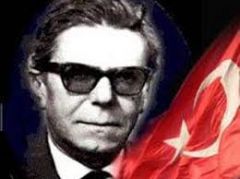 Arif Nihat Asya (7 Şubat 1904, Çatalca, İstanbul - 5 Ocak 1975, Ankara), milliyetçi şiirleriyle tanınan ve Adana'nın kurtuluş günü olan 5 Ocak günü yazdığı ünlü "Bayrak" şiirinden dolayı "Bayrak şairi" olarak da anılan Türk şairdir[1].