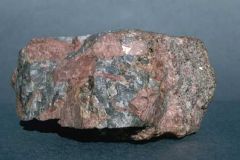 Pegmatite

(Intrusive)
Igneous Rock