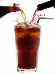 (Sp) mixed drink made from 50% red wine and 50% cola served over ice, a favorite of kids in the botellón