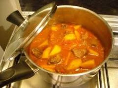 to stew (meat, prunes)